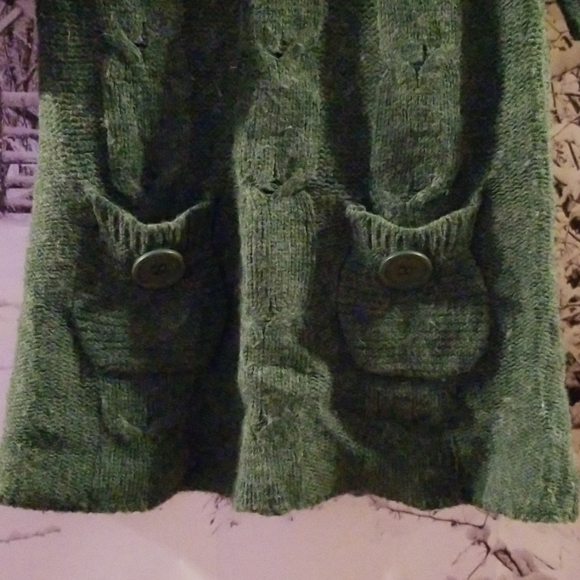 Size M Green Sweater Dress with pockets - Picture 2 of 5